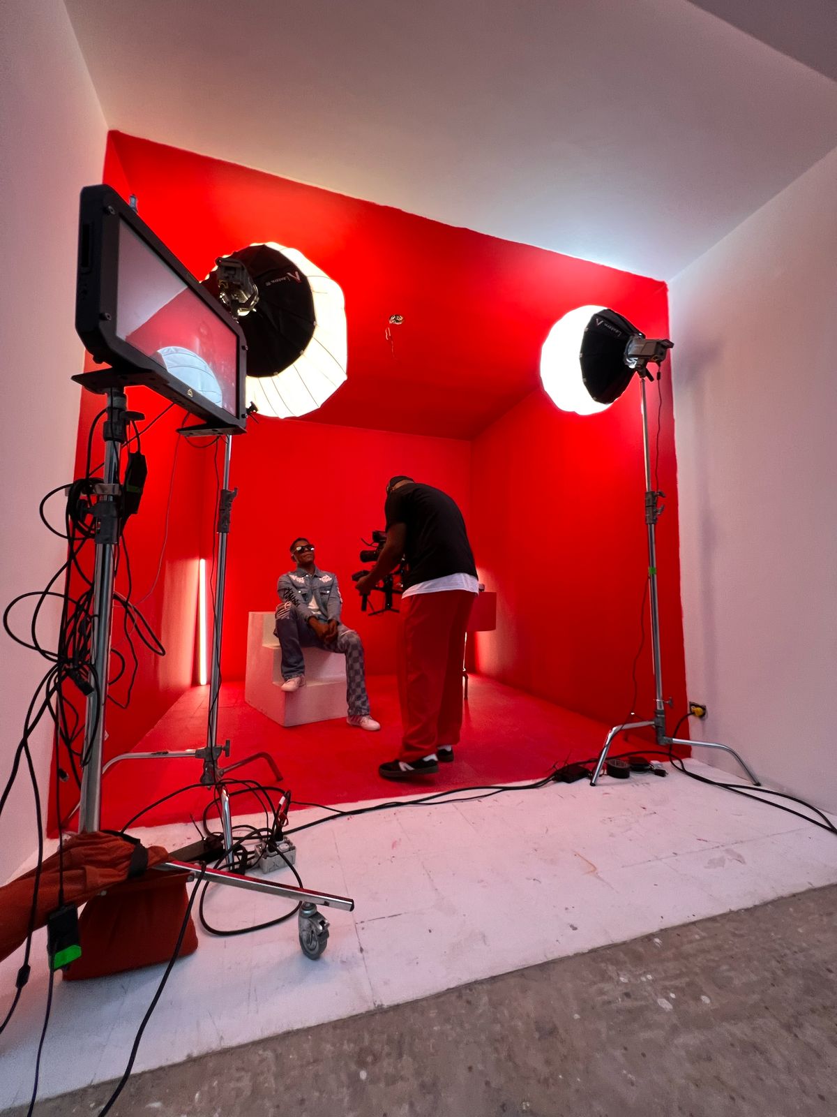 STUDIO B