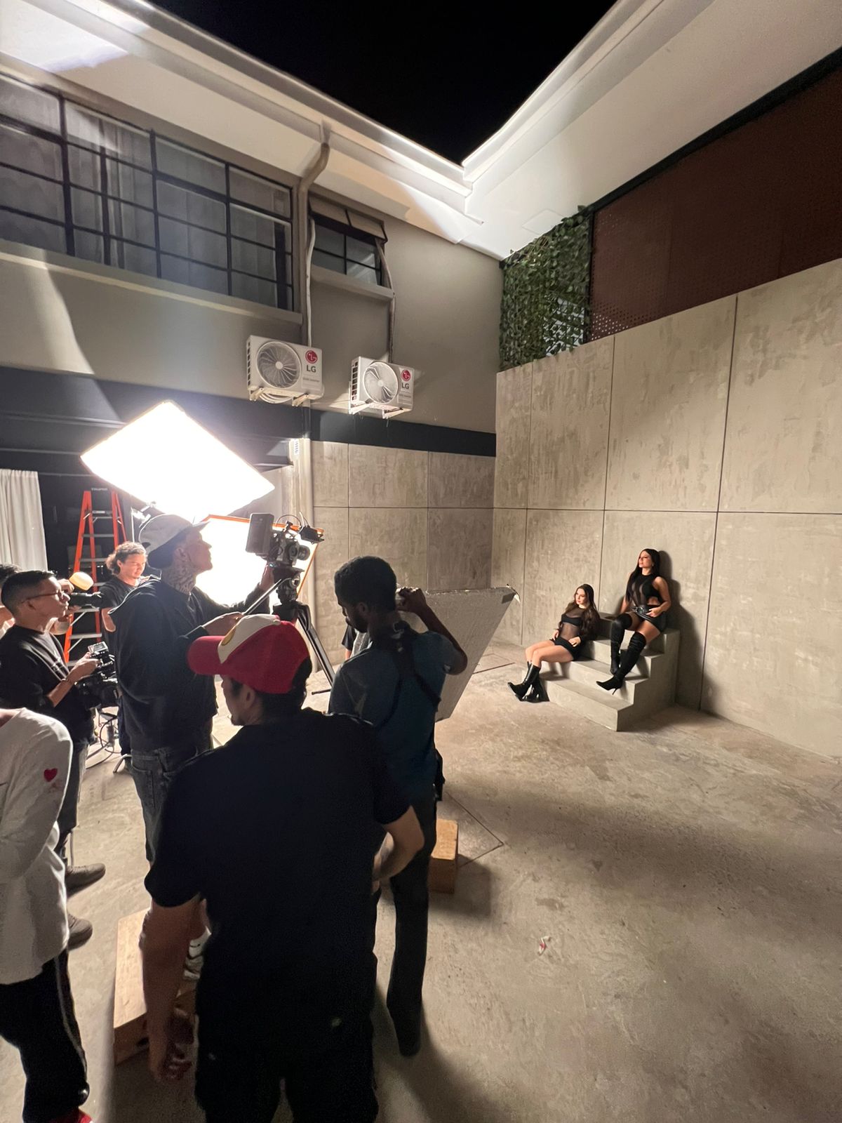 STUDIO B