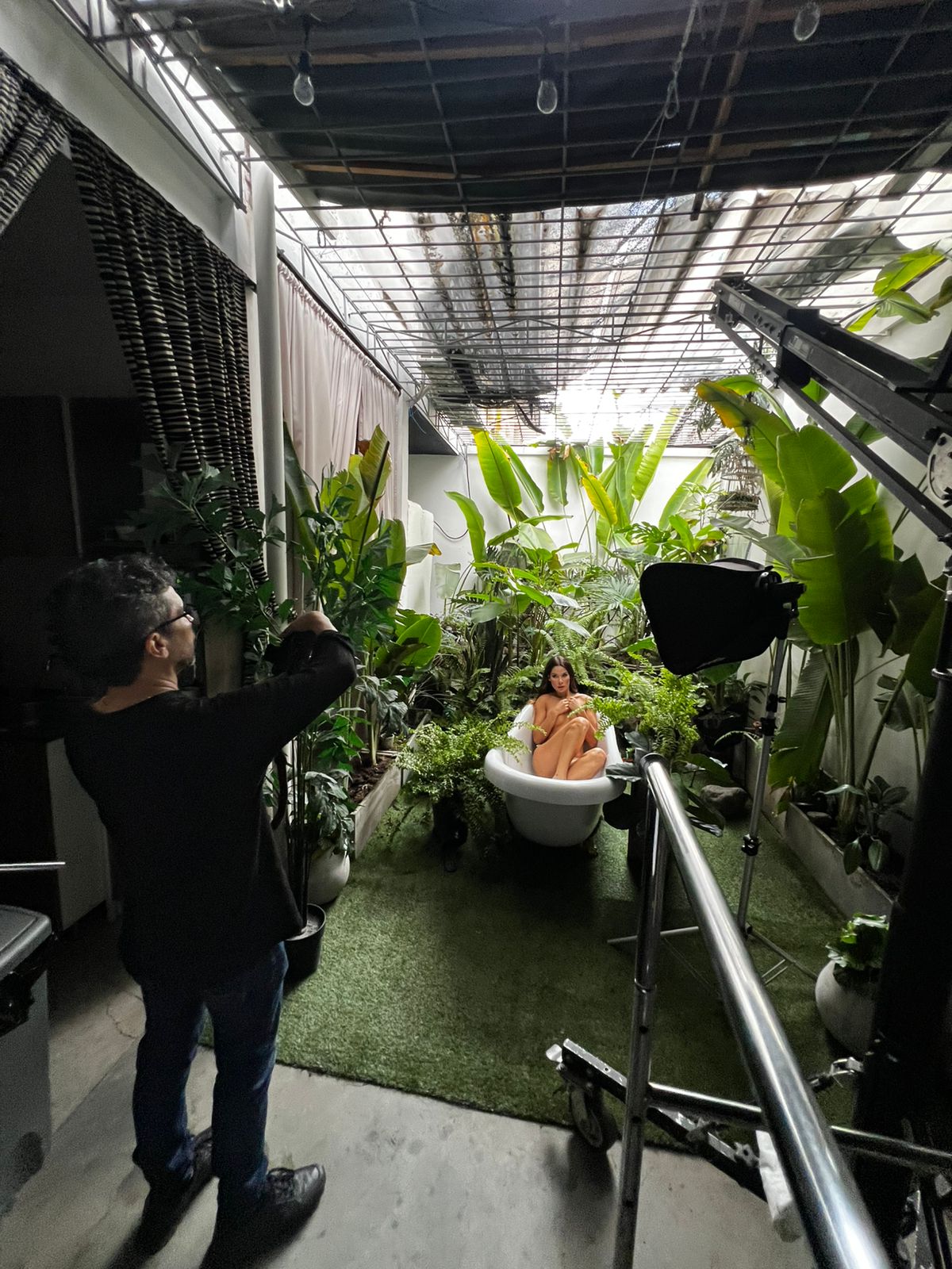 STUDIO B