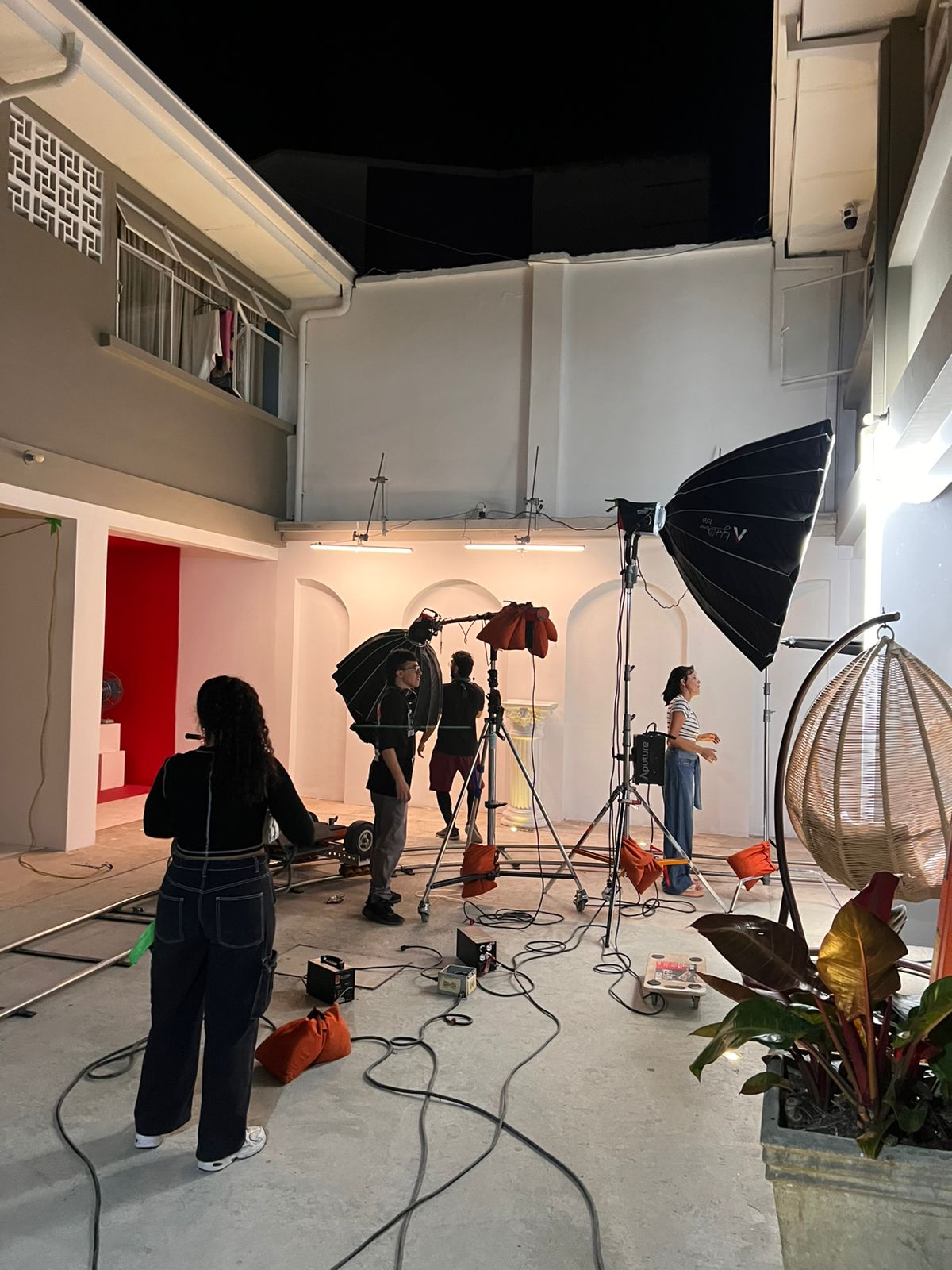 STUDIO B