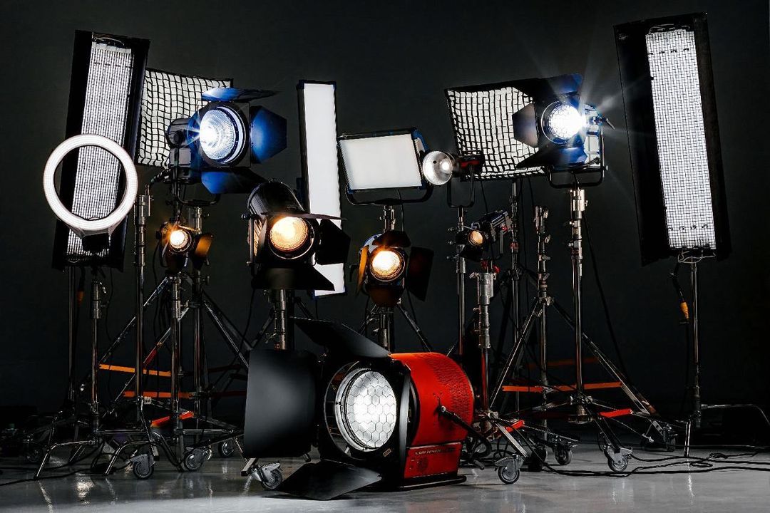 LUCES