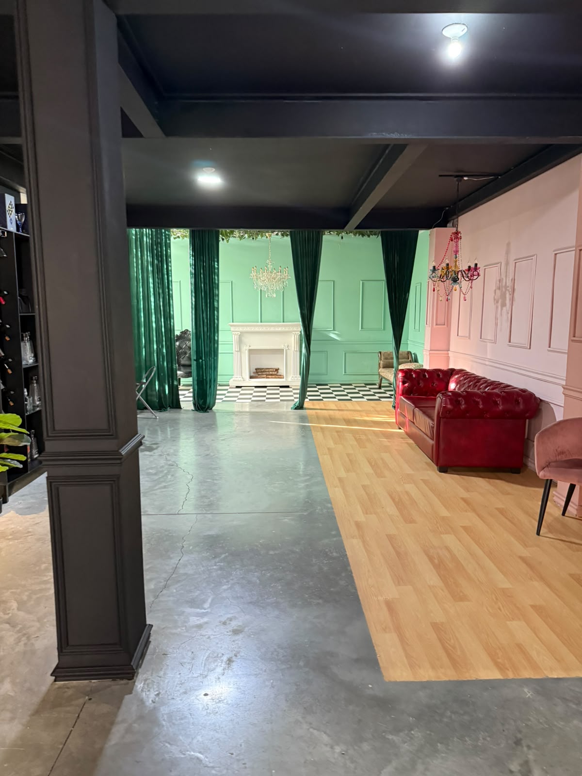 STUDIO B
