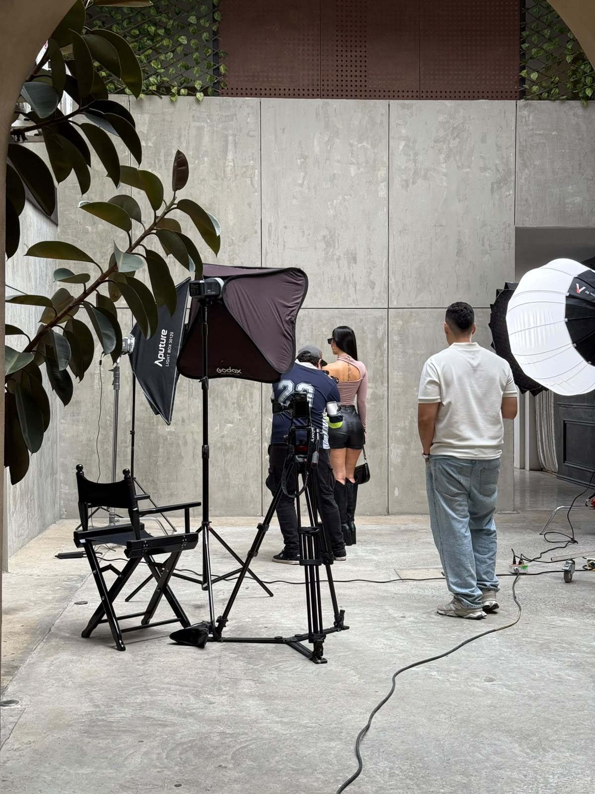 STUDIO B